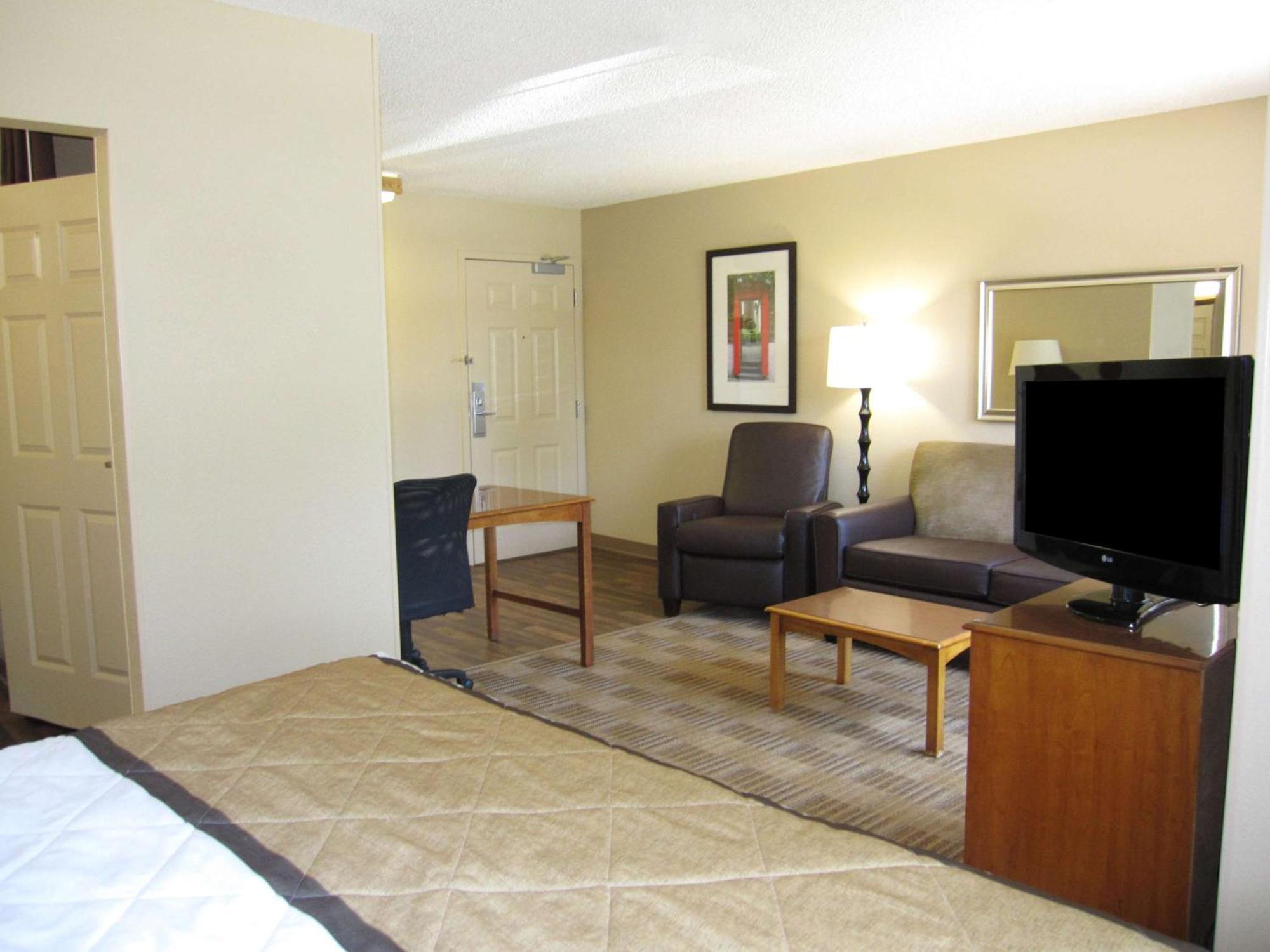 Extended Stay America Suites - Greensboro - Airport Exteriör bild