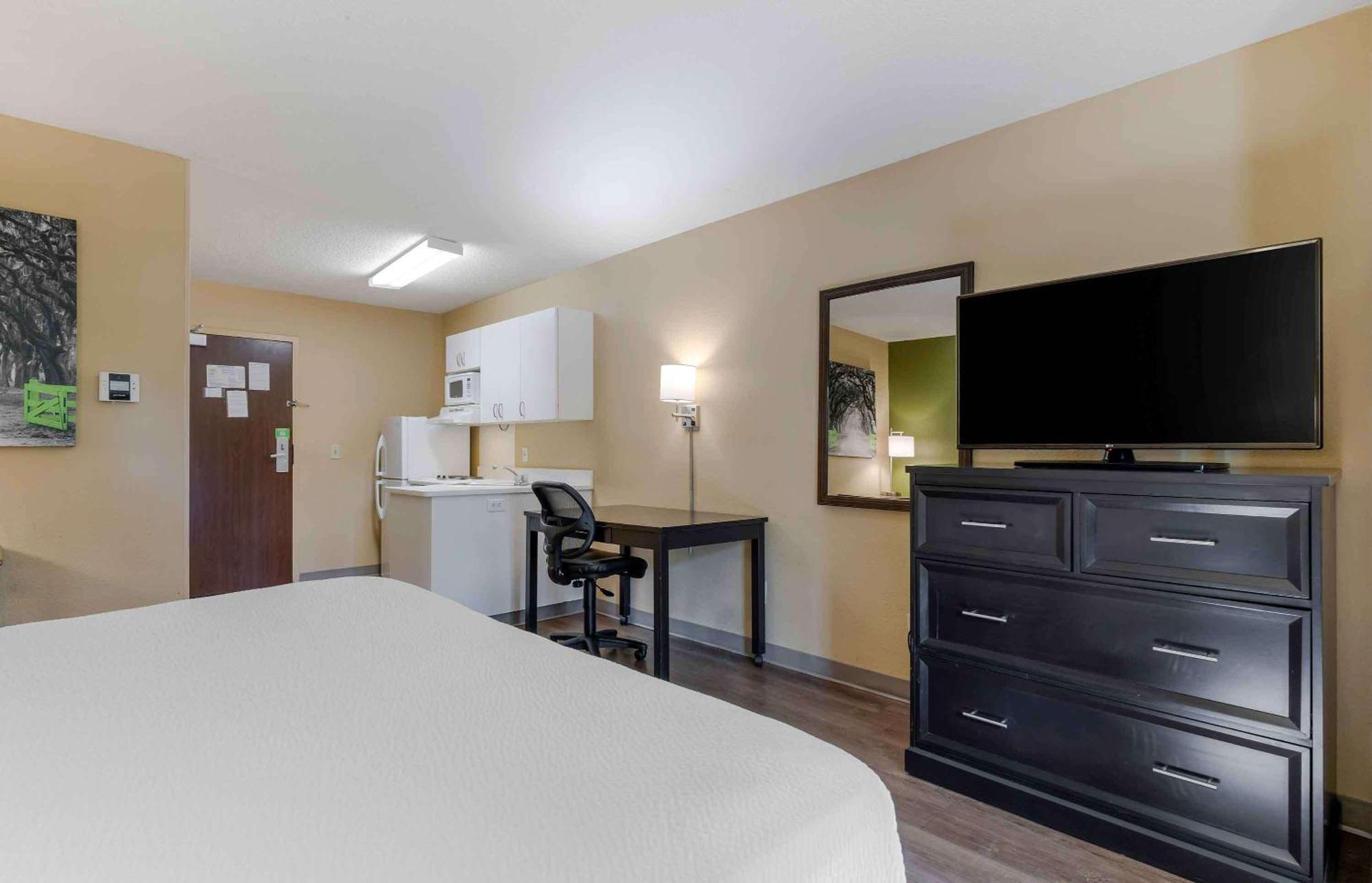 Extended Stay America Suites - Greensboro - Airport Exteriör bild